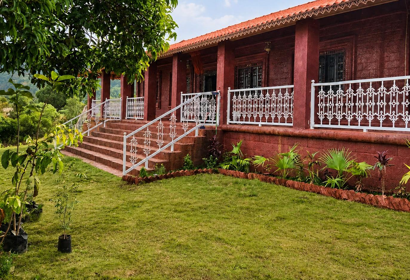 Red Stone Villa: Heritage laterite villa with Sahyadri mountains in Satara